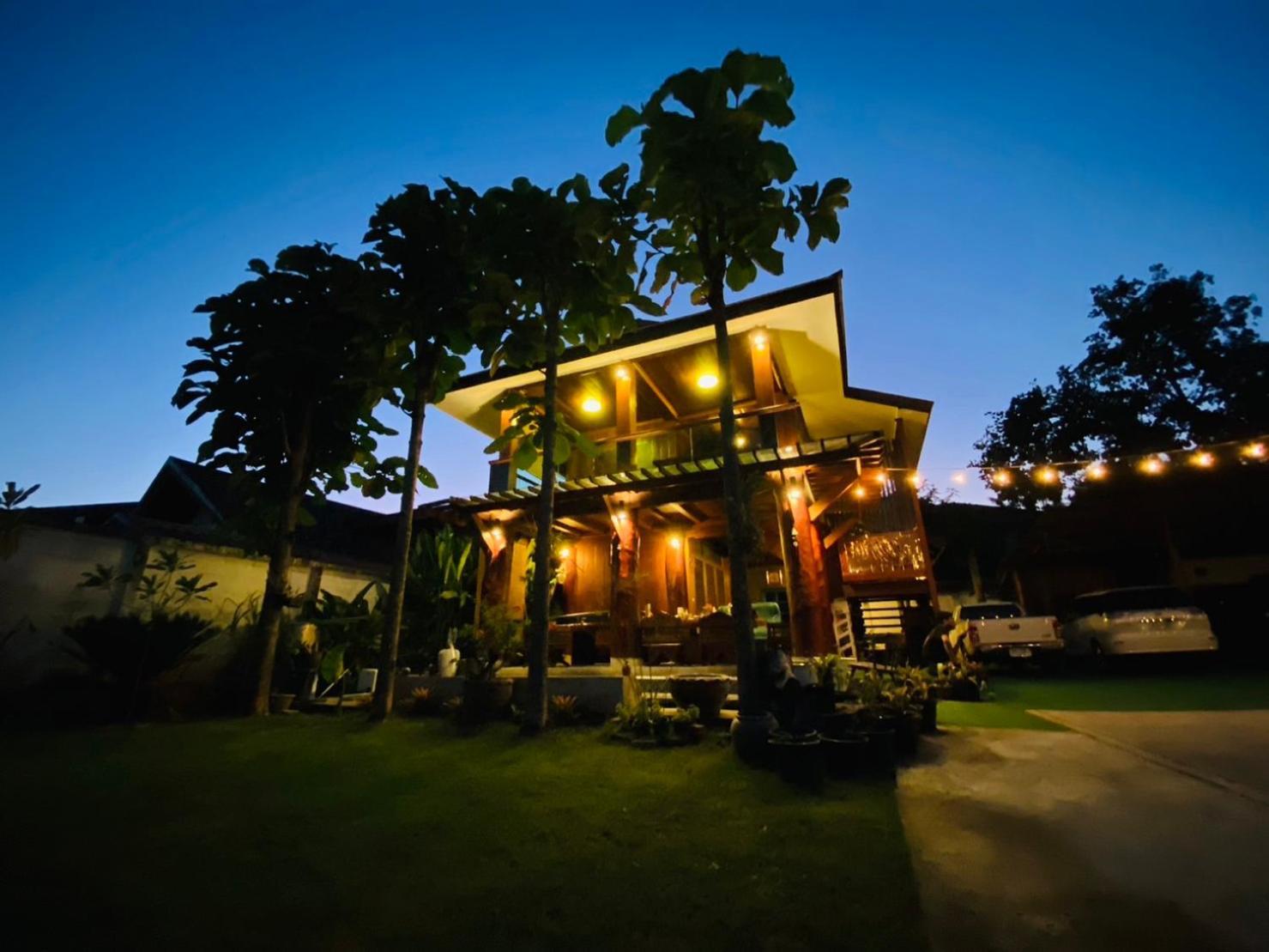Ở trọ 188 Teak House บ้านต้นสัก Chiang Mai